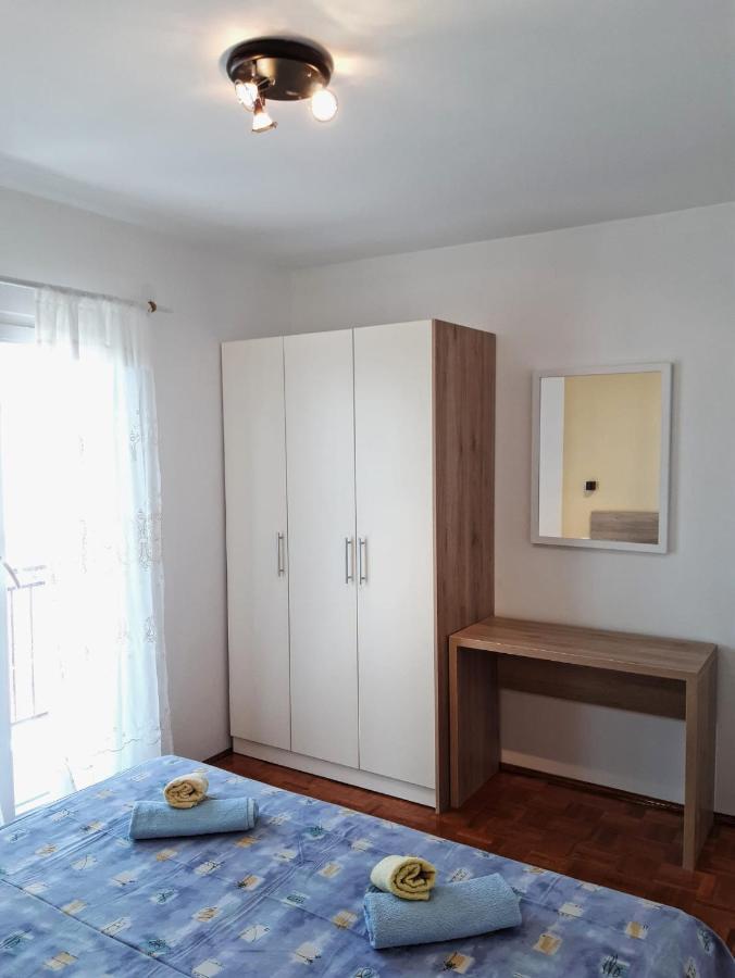 Toni Apartman Vodice Kültér fotó