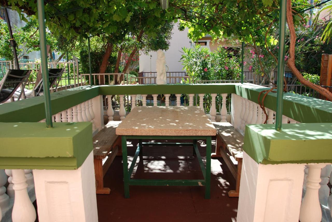 Toni Apartman Vodice Kültér fotó