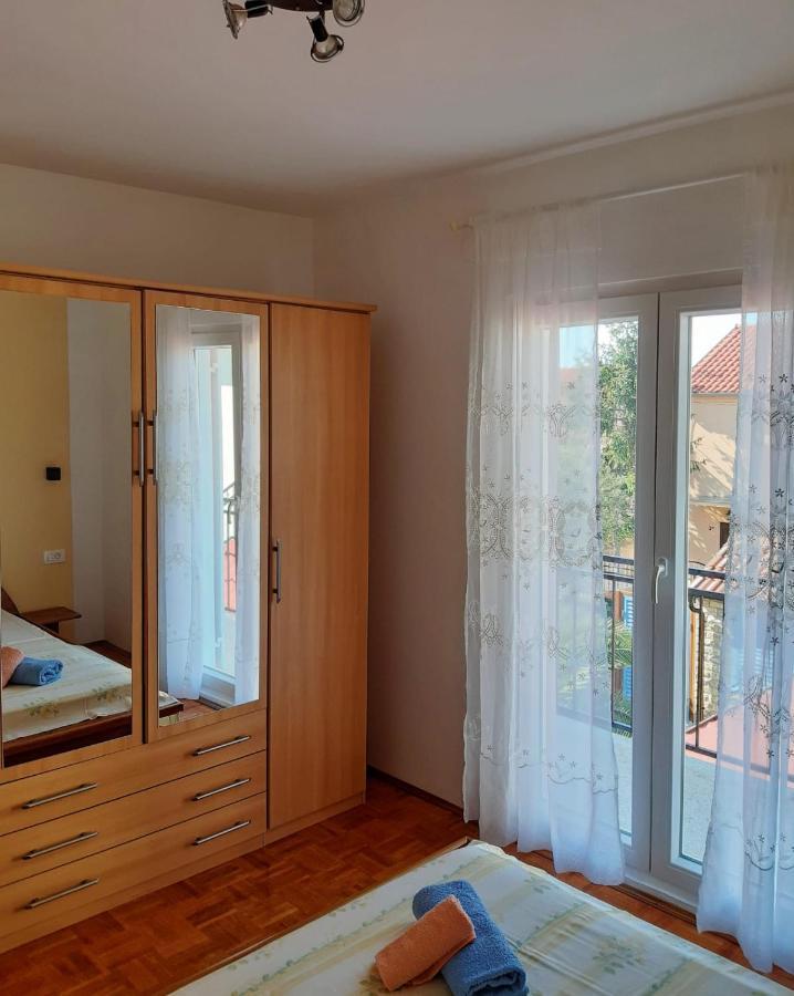 Toni Apartman Vodice Kültér fotó